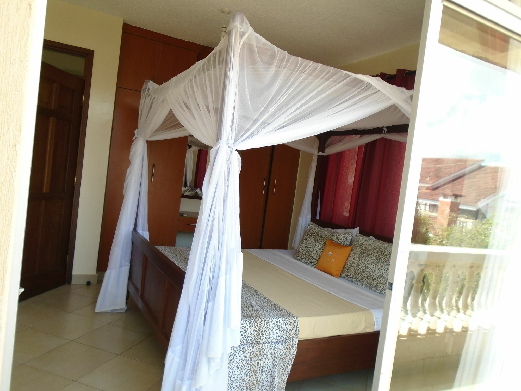 Pawenzi Serviced Apartments Mombasa Eksteriør billede