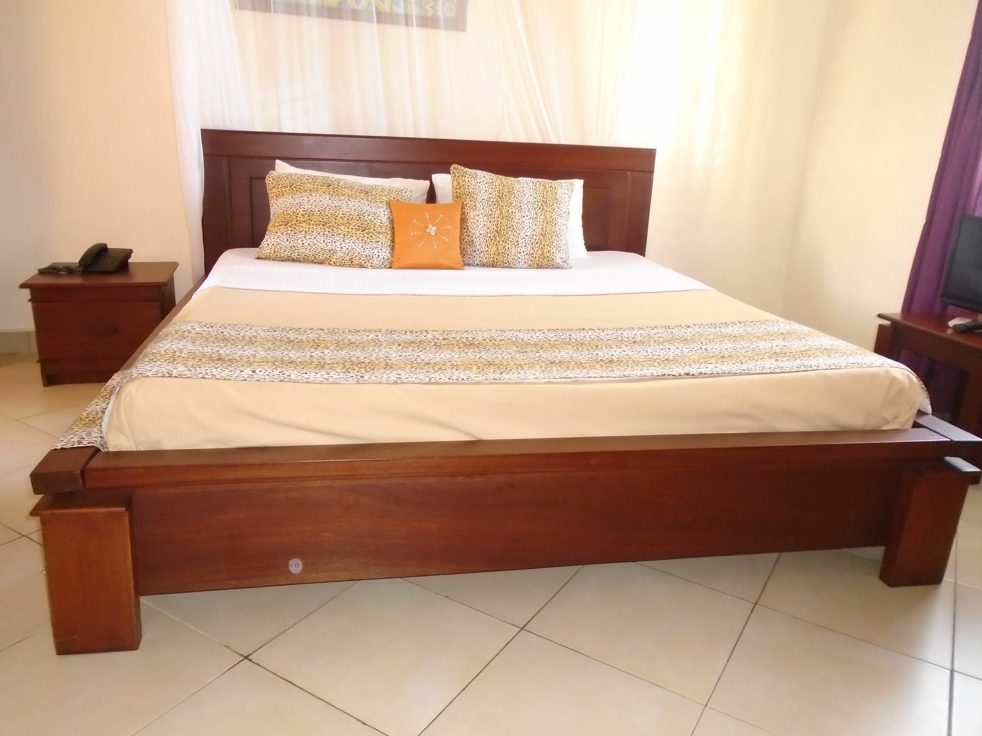 Pawenzi Serviced Apartments Mombasa Eksteriør billede